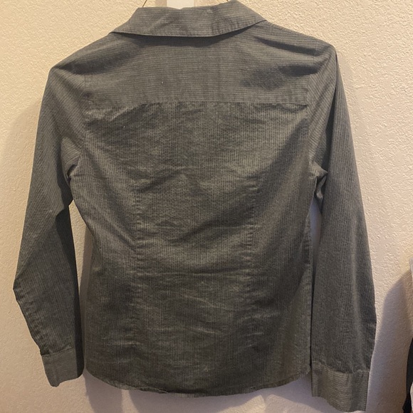 Women’s button up blouse - Picture 5 of 7